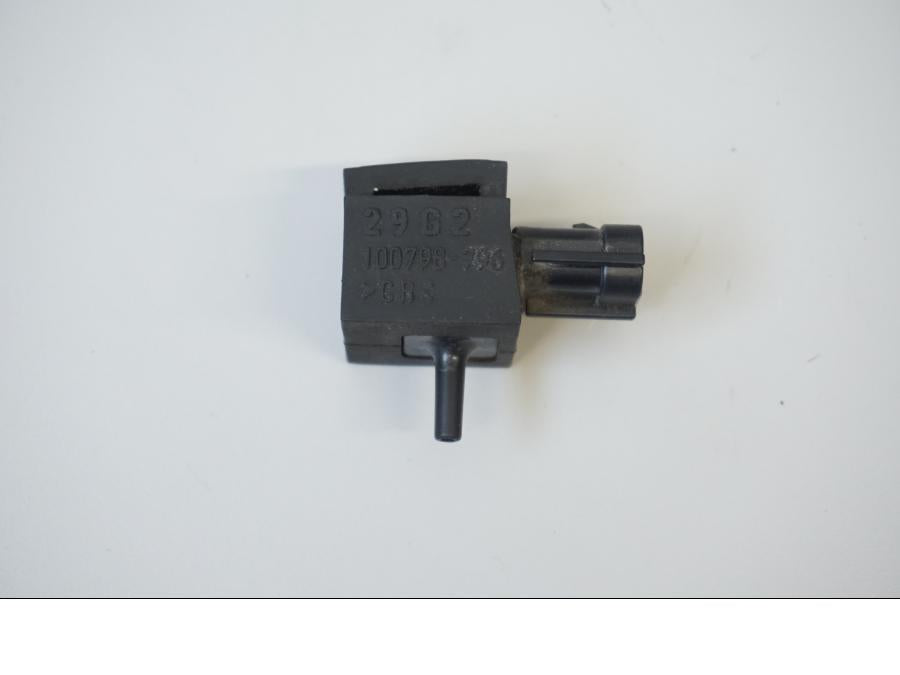 Framsidan på Mapsensor från en Suzuki GSX-R 1000 -2007 motorcykel.