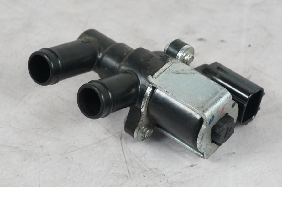 Framsidan på Second Air från en KTM 690 SM R -2009 motorcykel.