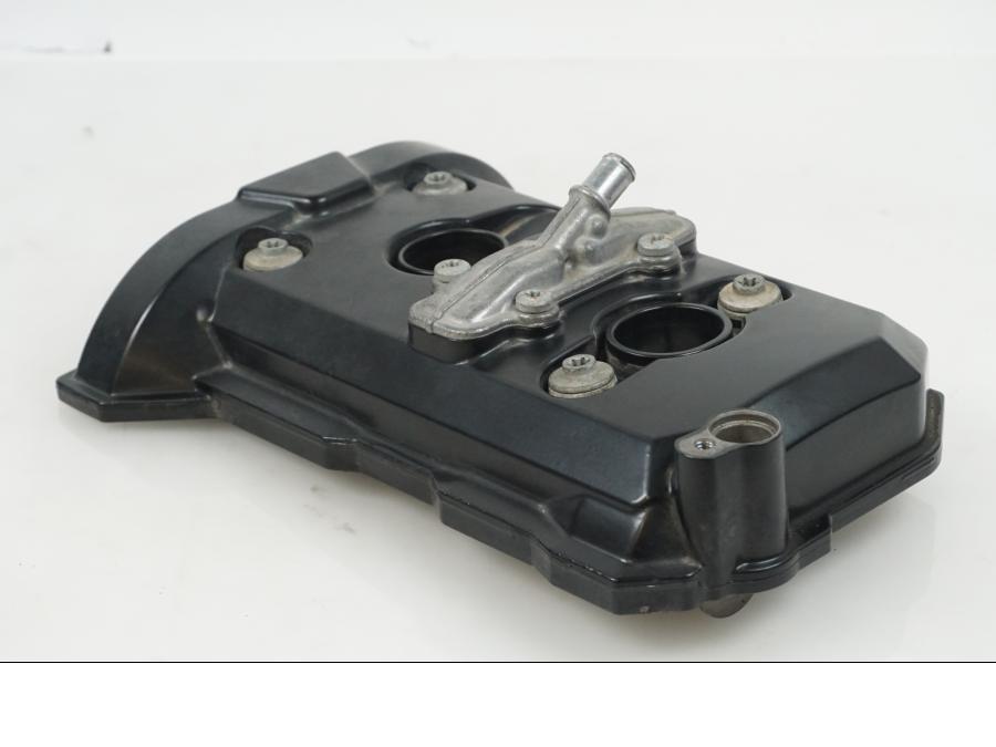 Höger sida på Ventilkåpa från en BMW F 800 GS -2017 motorcykel.