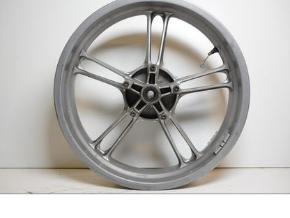 Extrabild2 på Fälg från en Yamaha YZF-R 125 -2009 motorcykel.