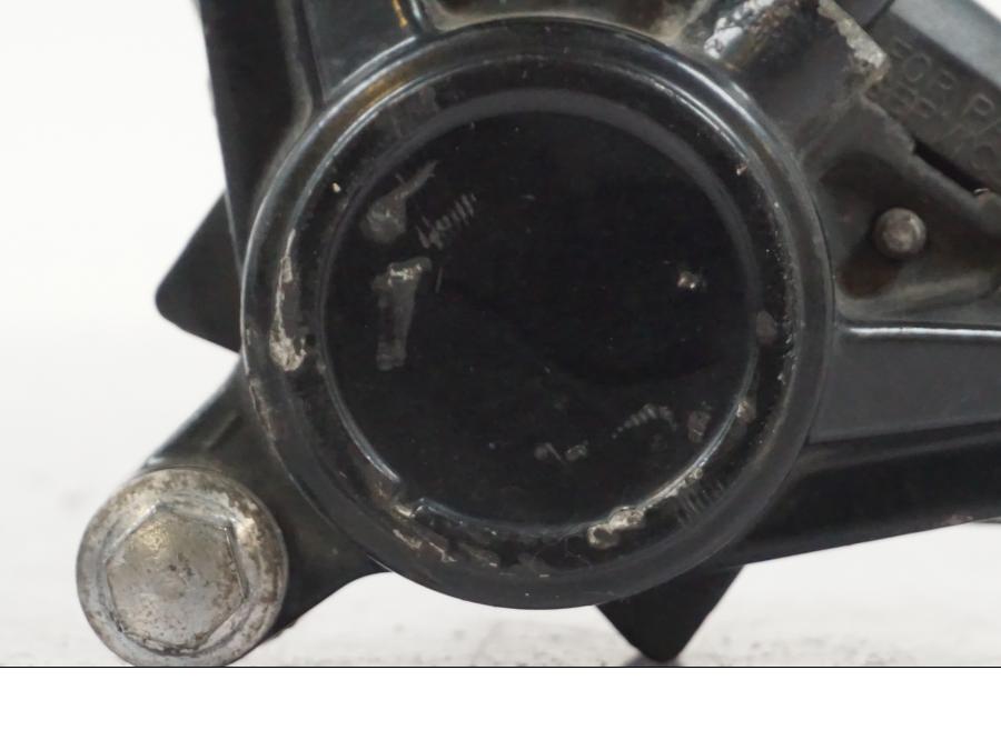 Extrabild1 på Bromsok från en Yamaha XVS 1100 -2000 motorcykel.