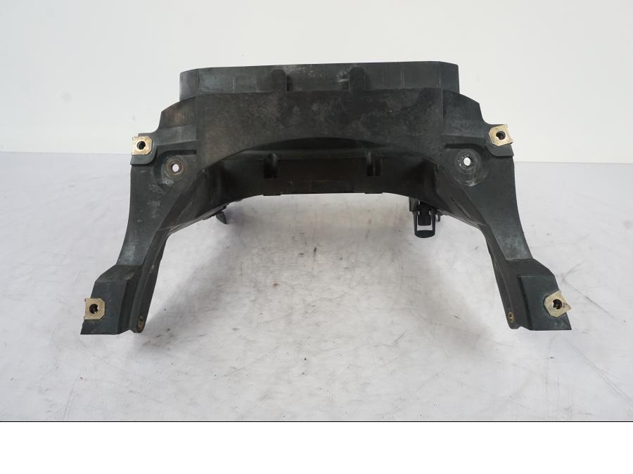 Höger sida på Strålkastarfäste från en BMW R 1150 GS -2002 motorcykel.