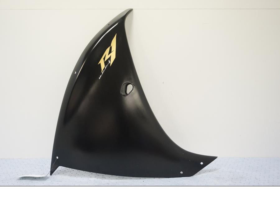 Framsidan på Sidkåpa från en Yamaha YZF 1000 R1 -2010 motorcykel.