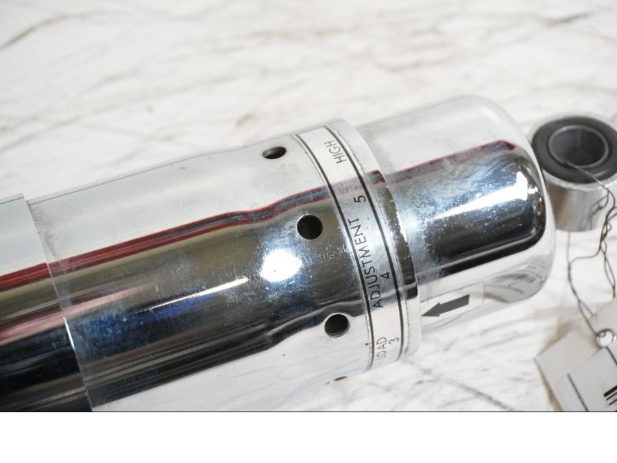 Snett uppifrån på Stötdämpare från en Honda VT 1100 C -1995 motorcykel.