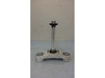 Framsidan på Gaffelkrona från en KTM 990 Super Duke -2009 motorcykel.