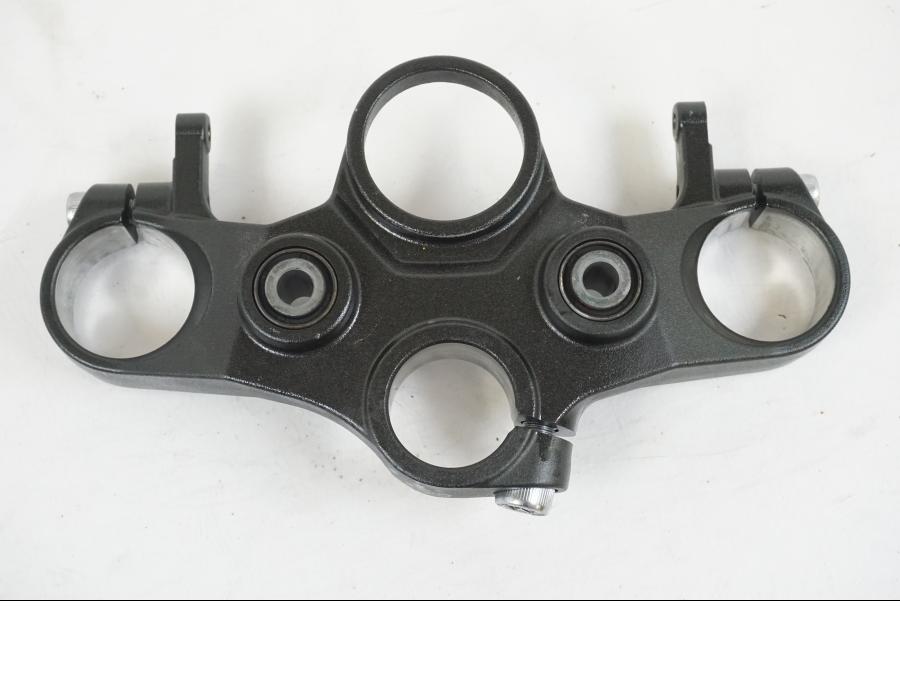 Framsidan på Gaffelkrona från en Yamaha MT-07 -2019 motorcykel.