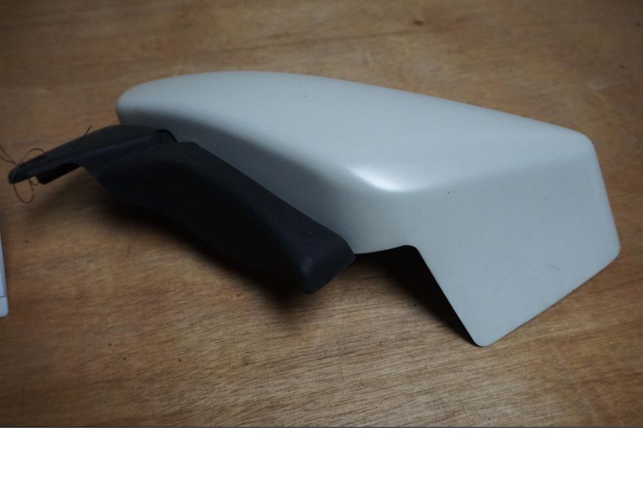 Höger sida på Sidopanel från en Suzuki M 1800 -2007 motorcykel.