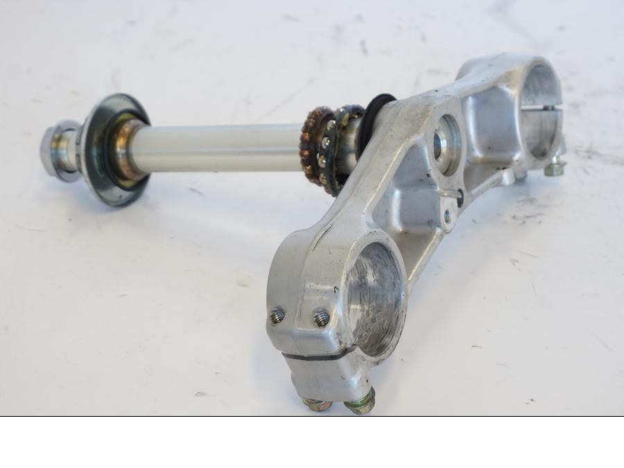 Extrabild1 på Gaffelkrona från en Honda CBR 900 RR -2001 motorcykel.