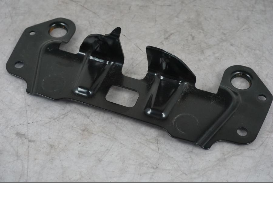 Baksidan på Sadelfäste från en Yamaha MT-09 -2024 motorcykel.