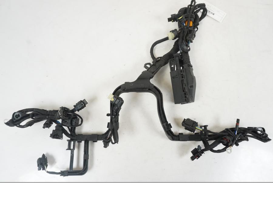 Snett uppifrån på Kabelstam från en BMW R 1250 GS -2021 motorcykel.