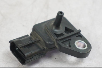 Höger sida på Mapsensor från en Triumph Tiger -2009 motorcykel.