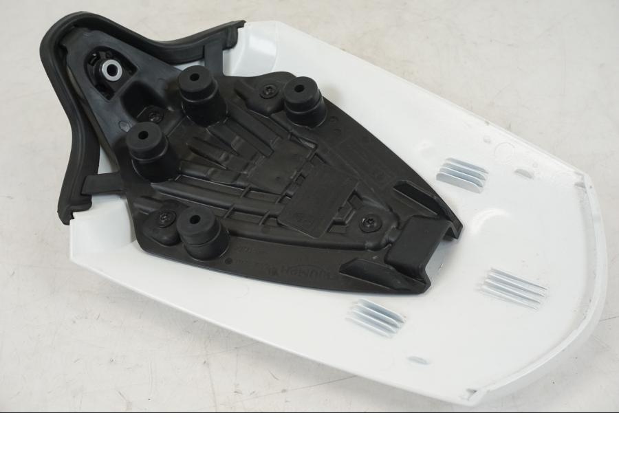 Extrabild1 på Kuts från en Triumph Speed Triple -2021 motorcykel.