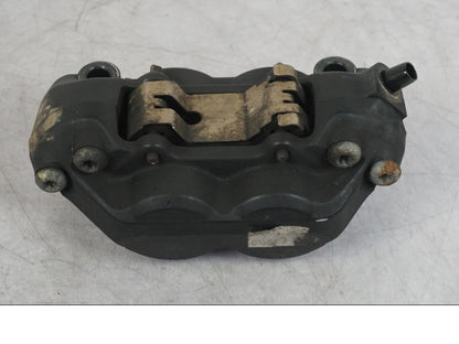 Vänster sida på Bromsok från en KTM 1290 Super Adventure R -2018 motorcykel.