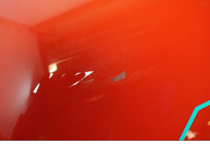 Höger sida på Bensintank från en Honda NTV 650 -1997 motorcykel.