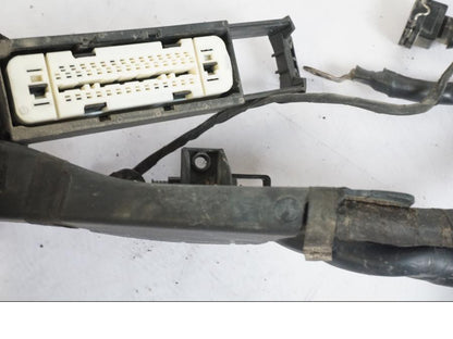 Snett nerifrån på Kabelstam från en BMW R 1200 GSA -2012 motorcykel.