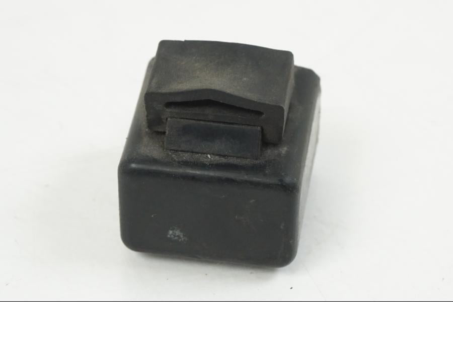 Snett uppifrån på Blinkersrelä från en Aprilia RS 250 -1998 motorcykel.