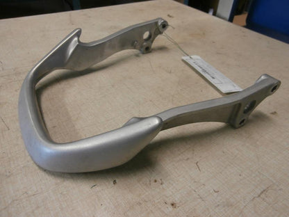 Höger sida på Passagerarhandtag från en Honda CBR 600 -1997 motorcykel.