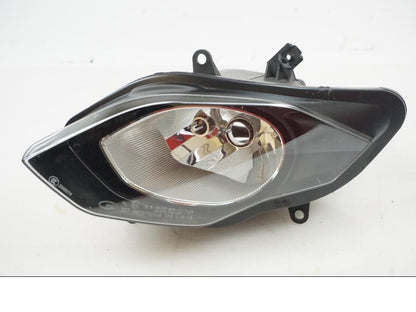 Framsidan på Strålkastare från en BMW K 1200 RS -2008 motorcykel.