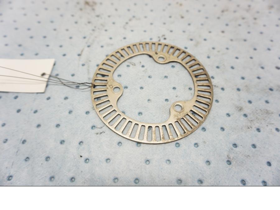 Framsidan på ABS krans från en KTM 125 Duke -2017 motorcykel.