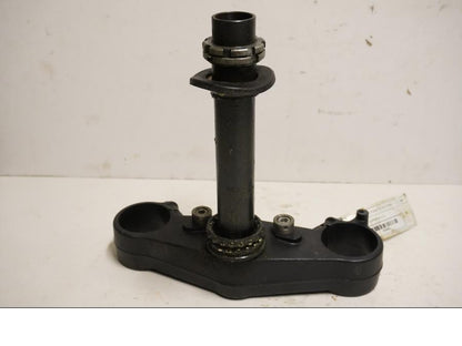 Framsidan på Gaffelkrona från en Aprilia SL 1000 Falco -2000 motorcykel.