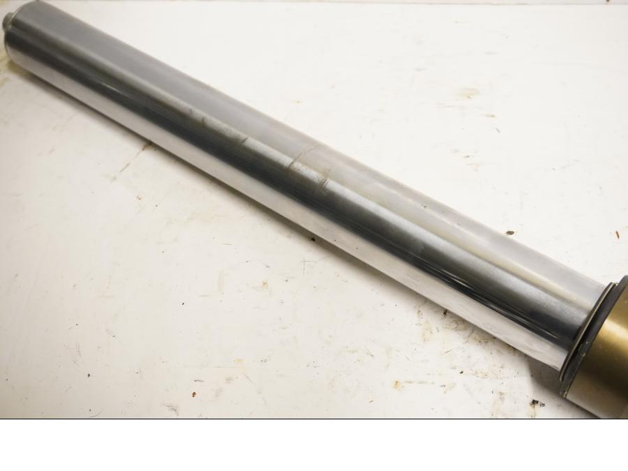 Höger sida på Gaffelben från en Honda CBR 900 RR -1993 motorcykel.