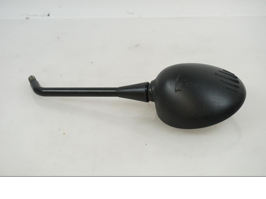 Höger sida på Backspegel från en BMW R 1200 GSA -2012 motorcykel.