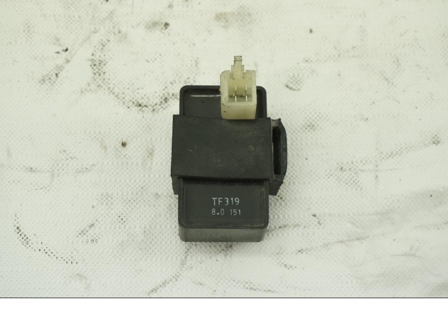 Baksidan på Relä från en Honda ST 1100 -1999 motorcykel.