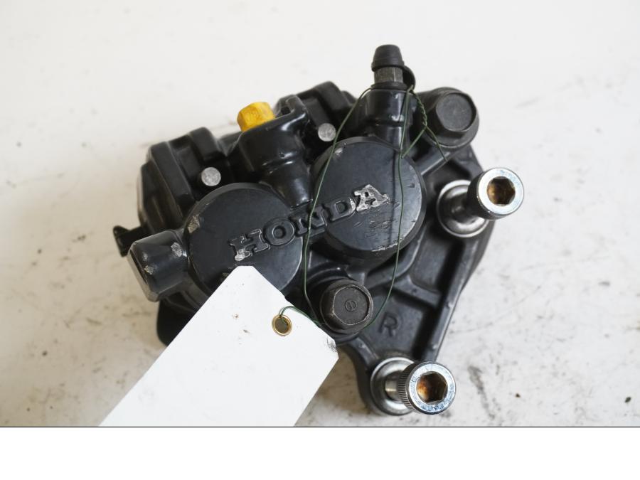 Framsidan på Bromsok från en Honda VF 750 S -1982 motorcykel.