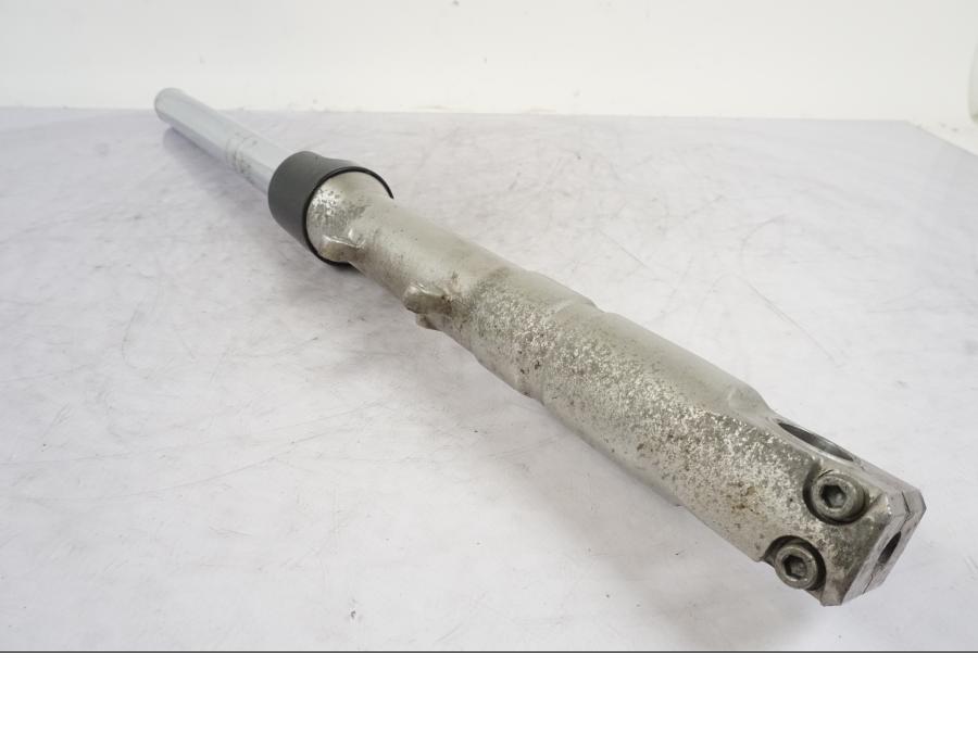 Framsidan på Gaffelben från en Honda VTR 1000 F -1997 motorcykel.