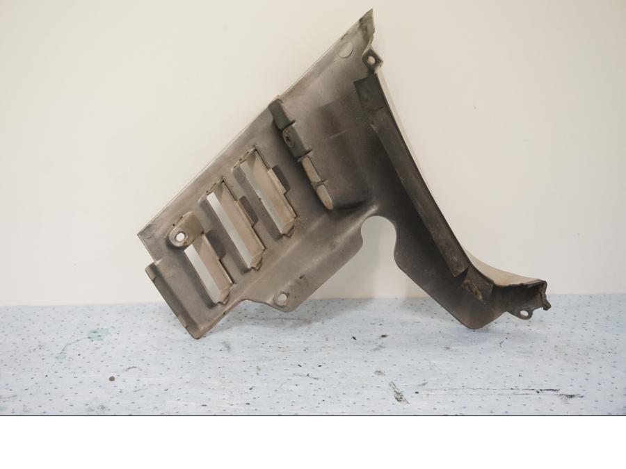 Baksidan på Sidkåpa från en Honda GL 1200 -1987 motorcykel.