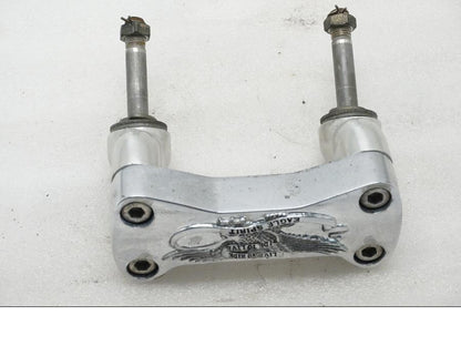 Framsidan på Styrfäste från en Yamaha XV 1100 -1997 motorcykel.