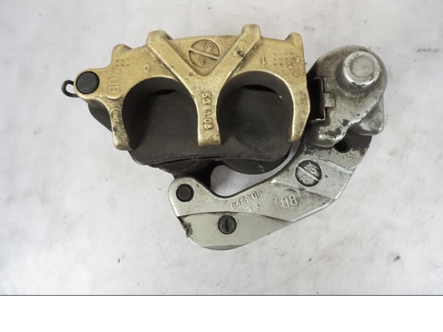 Snett nerifrån på Bromsok från en Yamaha YZF-R 125 -2008 motorcykel.