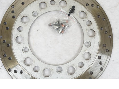 Höger sida på Bromsskiva från en Honda VT 600 C -1998 motorcykel.