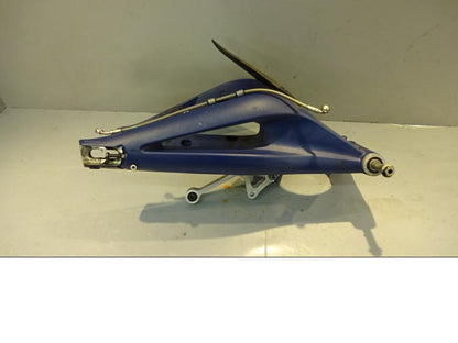 Baksidan på Sving från en Triumph Daytona 675 -2009 motorcykel.