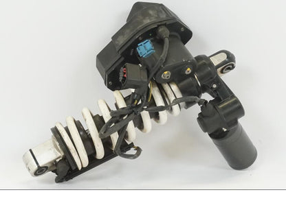 Vänster sida på Stötdämpare ESA från en BMW K 1200 S -2006 motorcykel.