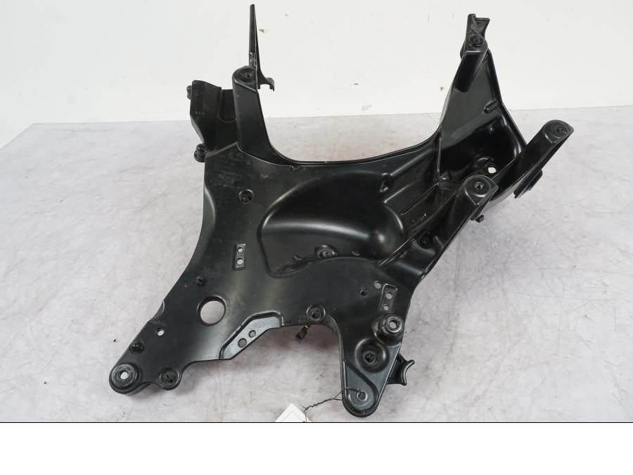 Höger sida på Toppkåpstag från en BMW K 1600 GTL -2015 motorcykel.