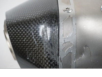 Snett uppifrån på Ljuddämpare Sport från en Ducati Scrambler 800 -2018 motorcykel.