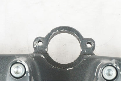 Baksidan på Gaffelkrona från en Honda NT 650 V -2002 motorcykel.