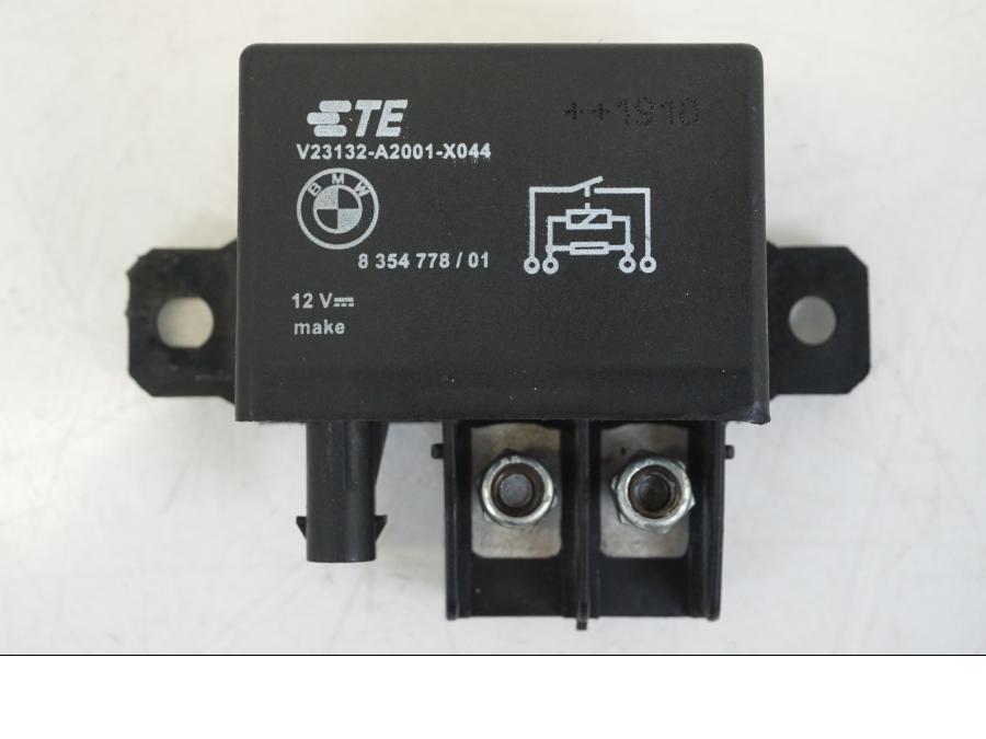 Framsidan på Startrelä från en BMW R 1250 GS -2019 motorcykel.