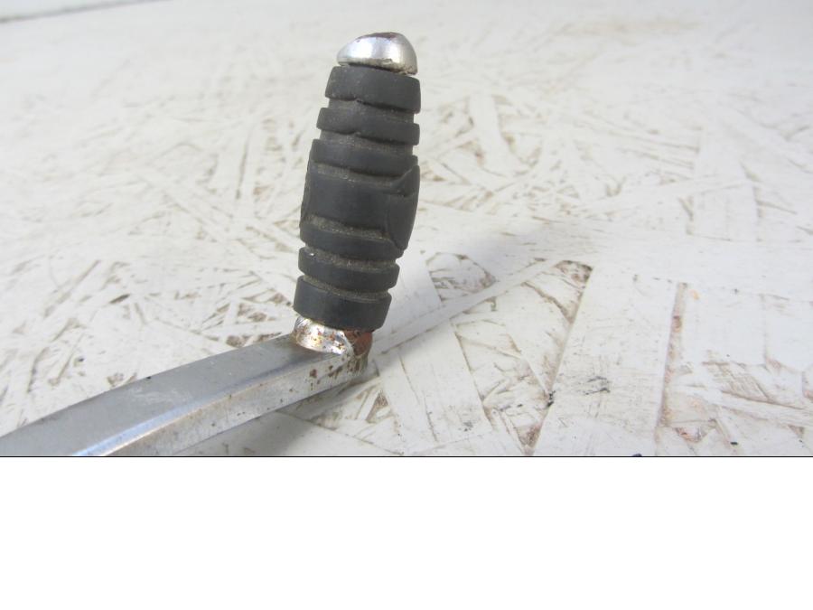 Baksidan på Växelpedal från en Suzuki GSX 400 -1984 motorcykel.