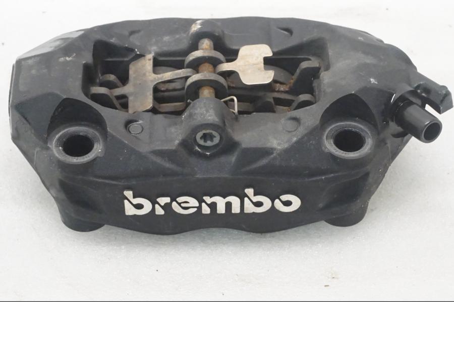 Framsidan på Bromsok från en BMW R 1200 GSA -2017 motorcykel.