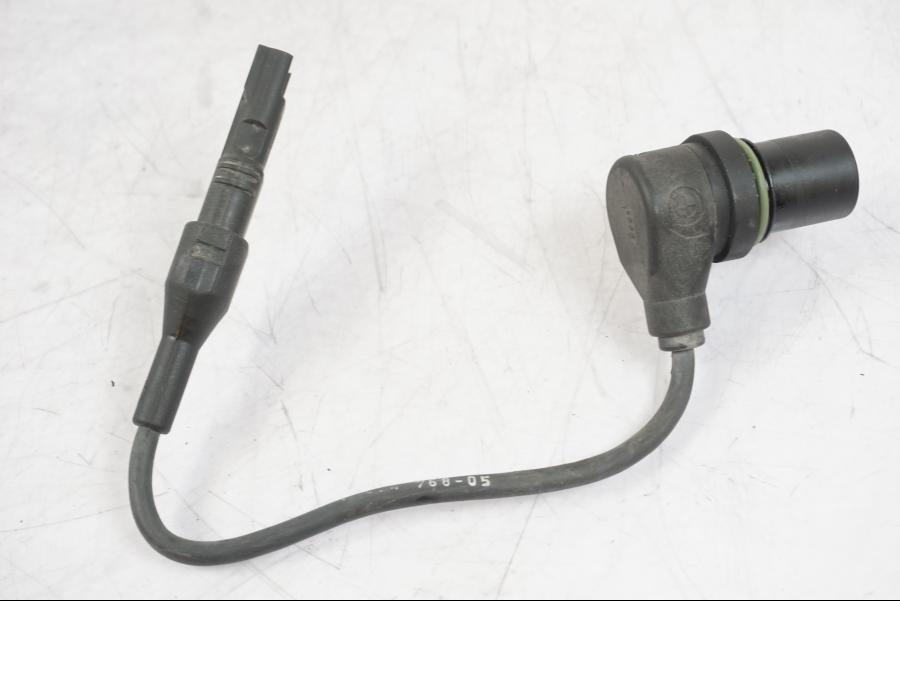 Vänster sida på Kamaxelgivare från en BMW R 1200 GS -2005 motorcykel.