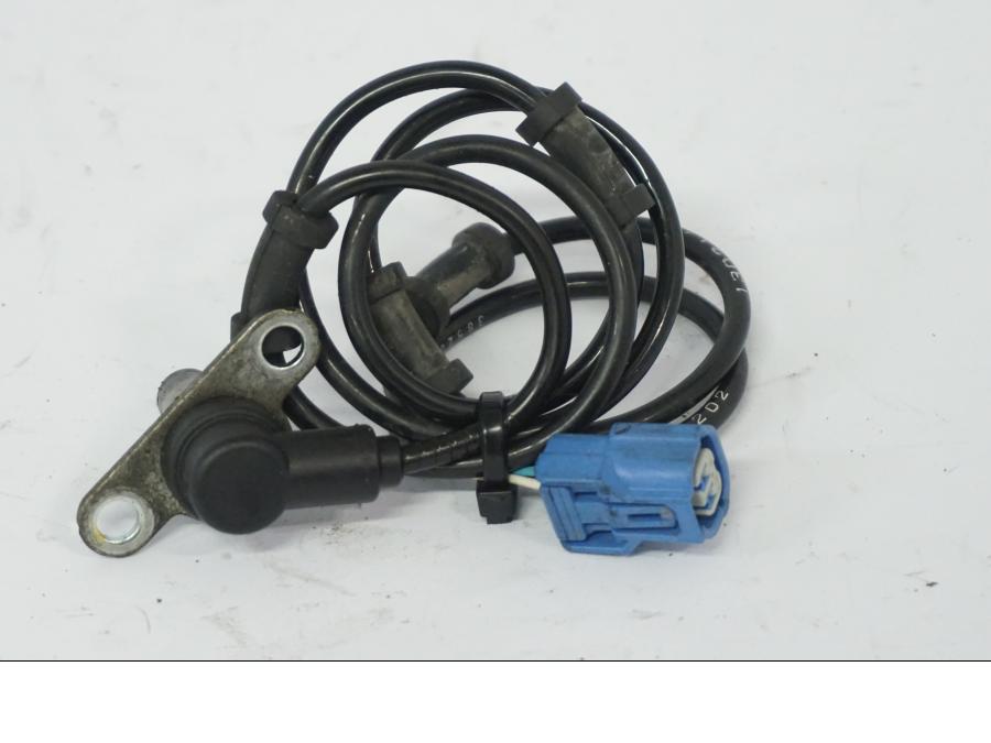 Snett uppifrån på ABS givare från en Honda CB 500 X -2015 motorcykel.