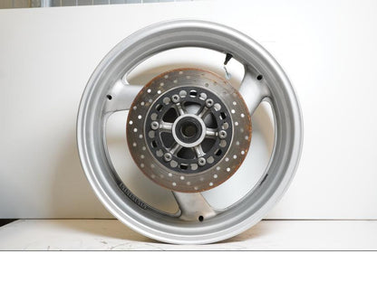 Framsidan på Fälg från en Yamaha YZF 1000 R -1998 motorcykel.