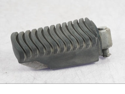 Framsidan på Fotpinne från en BMW R 1200 GS -2005 motorcykel.