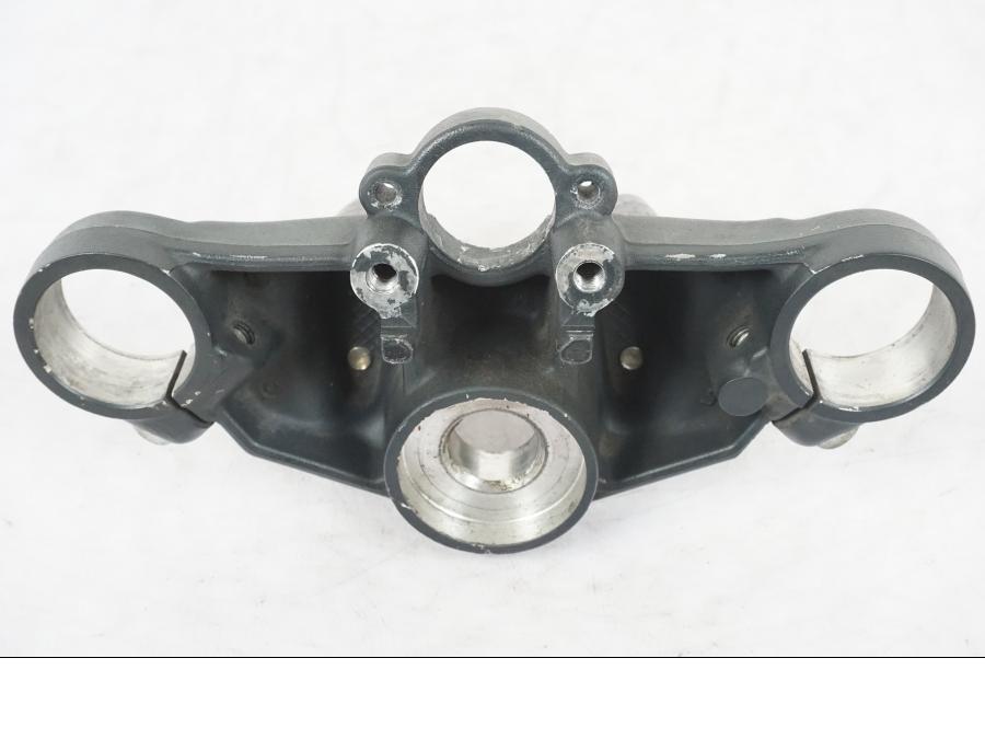 Vänster sida på Gaffelkrona från en Honda NT 650 V -2002 motorcykel.