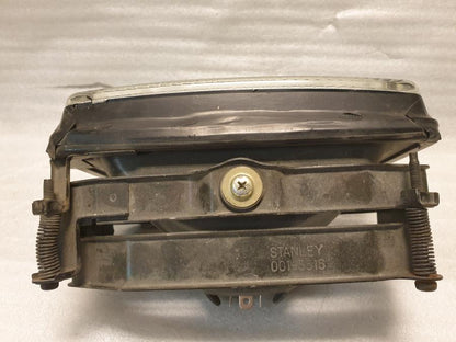 Snett uppifrån på Strålkastare från en Suzuki DR 800 S -1995 motorcykel.