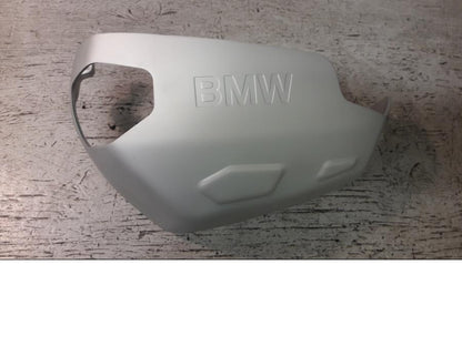 Framsidan på Motorskyddskåpa från en BMW R 1200 GS -2010 motorcykel.