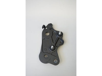 Baksidan på Fotpinnefäste inre från en Yamaha MT-07 -2020 motorcykel.