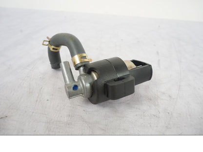 Höger sida på Second Air från en Kawasaki VN 1500 -2003 motorcykel.